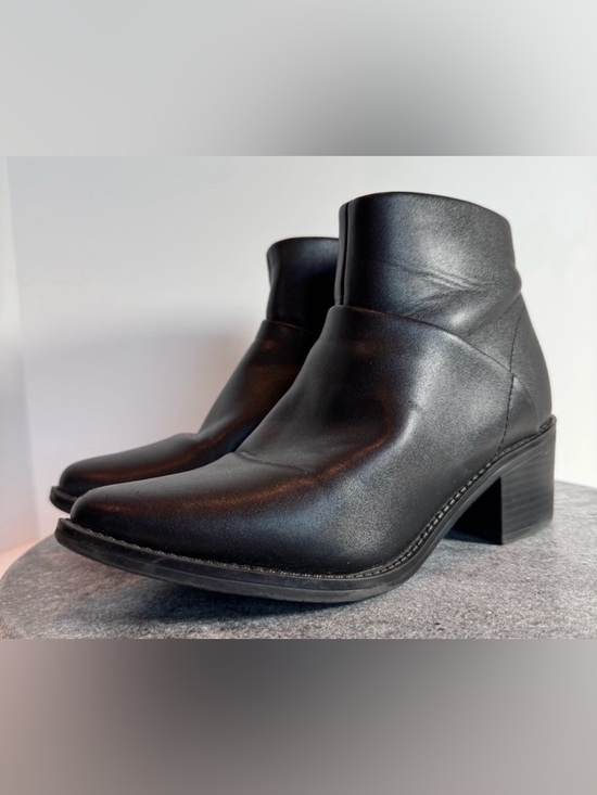 Blondo Shoes - Blondo Black Leather Pointed Toe Heeled Boots 7